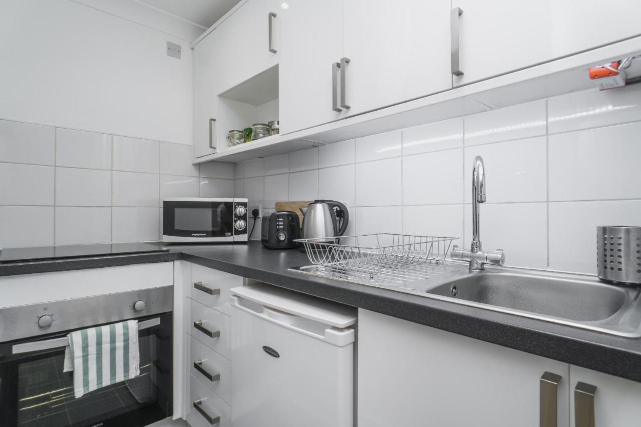 Апартаменты Quiet 1 Bed Pimlico