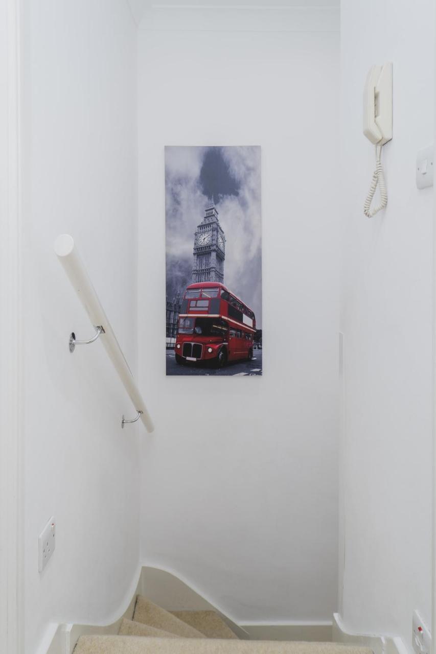 Апартаменты Quiet 1 Bed Pimlico *